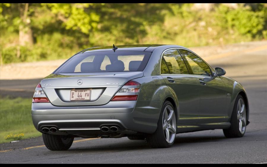  Mercedes-Benz S63 AMG 2009 года  (фото 26 из 42)